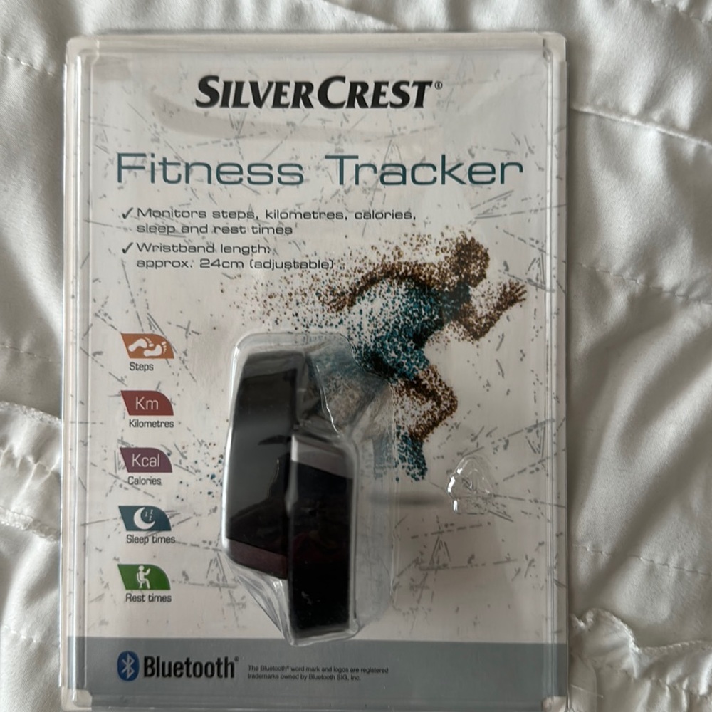 Silvercreat Bluetooth fitness tracker